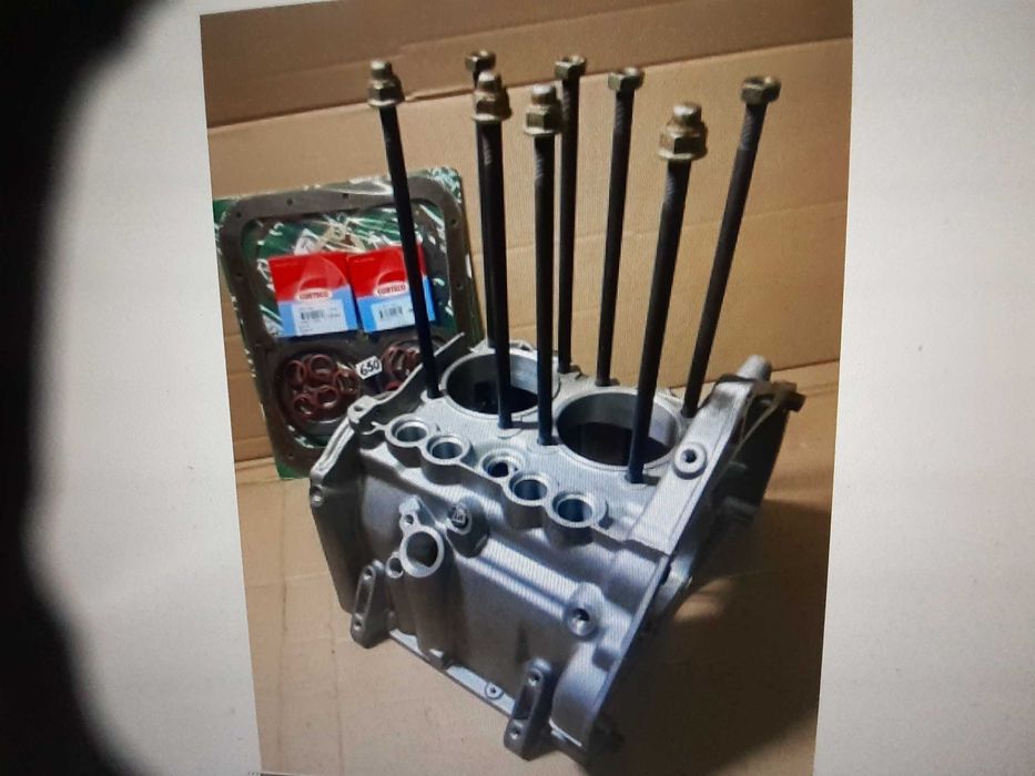 BLOK KORPUS SILNIKA FIAT 126p 650 E +szpilki+uszczelki-wysyłka gratis