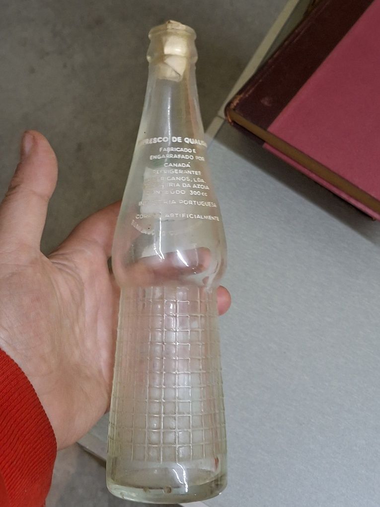 Garrafa vintage Canada Dry