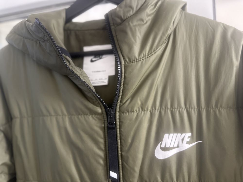 Пальто оверсайз nike therma xs s куртка