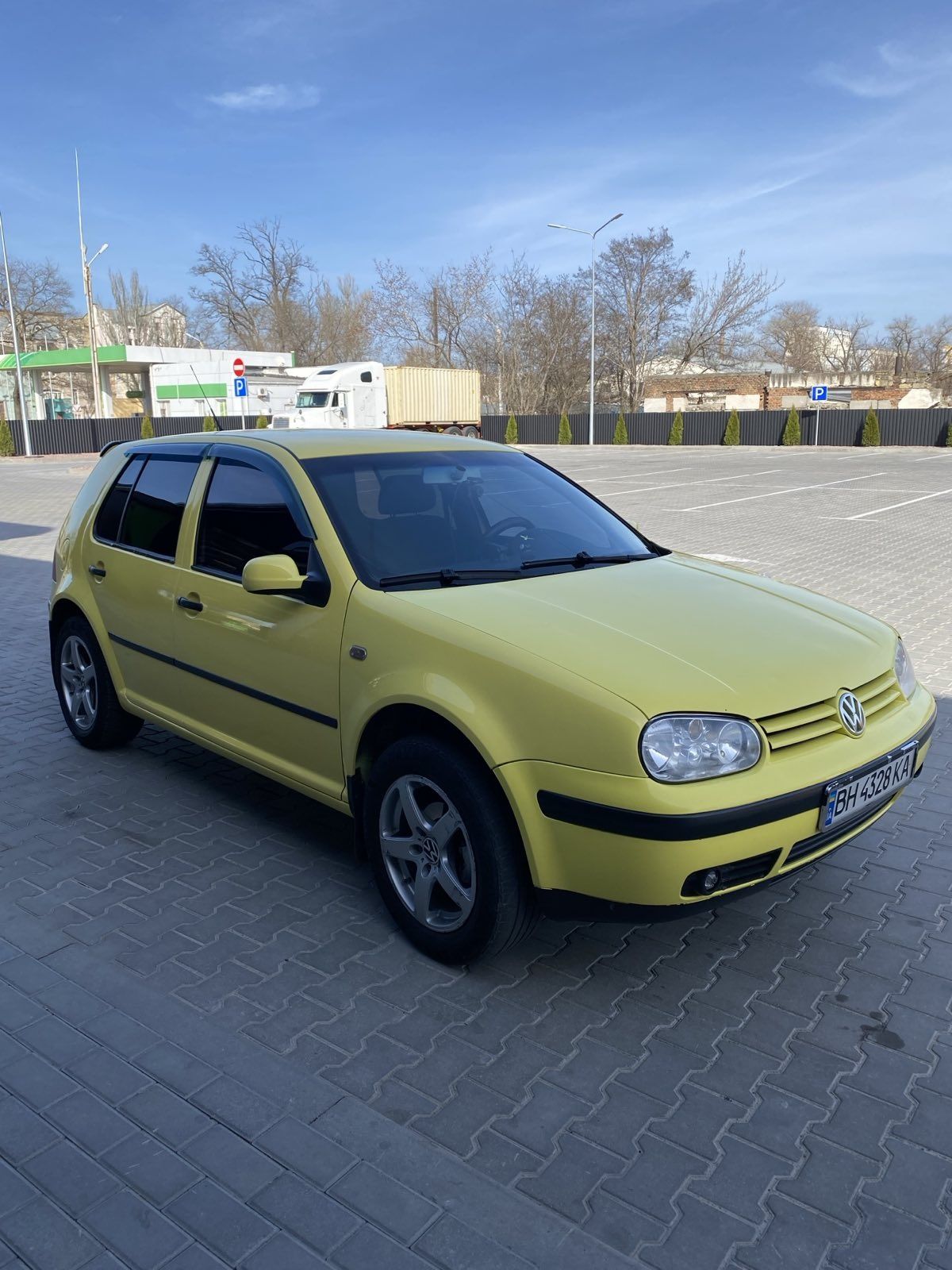 Срочно продам Volkswagen Golf IV