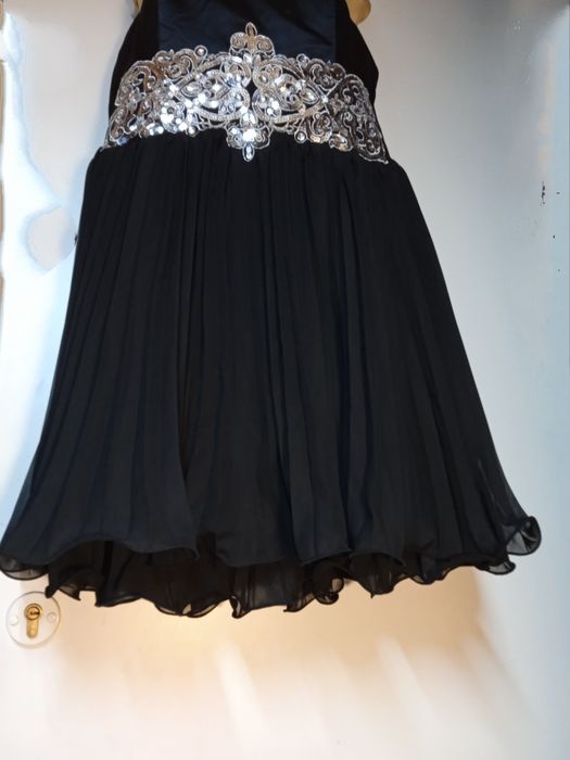 Sukienka wieczorowa imprezowa czarna rozm 40