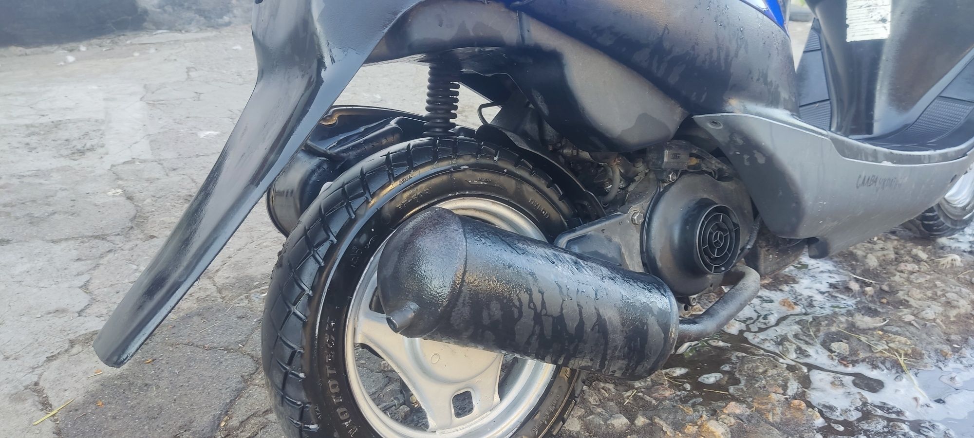 Продам скутер Suzuki lets 2 new