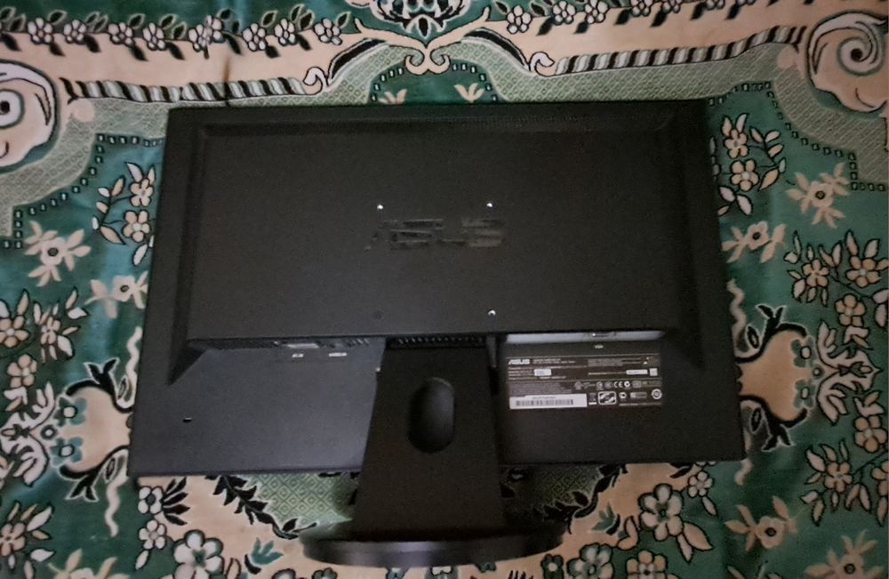 Монітор до комп'ютера ASUS VW222U