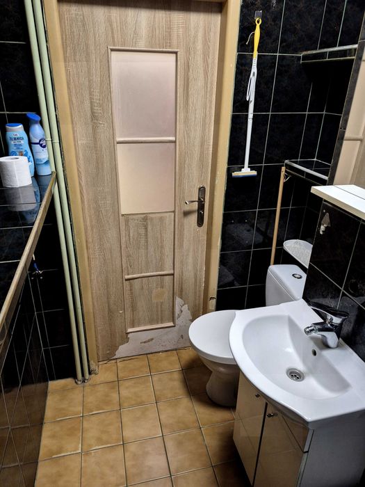 Oddam za darmo meble - komoda, drzwi, szafki wiszące, pawlacz, krzesło