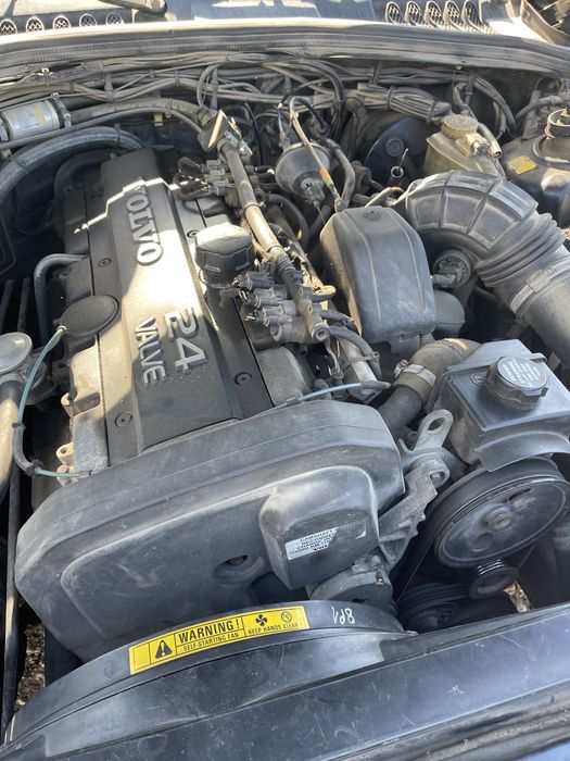 Volvo 440/460/940/960/760/740/xc90/S70/C70V70/850 cześci blachy silnik