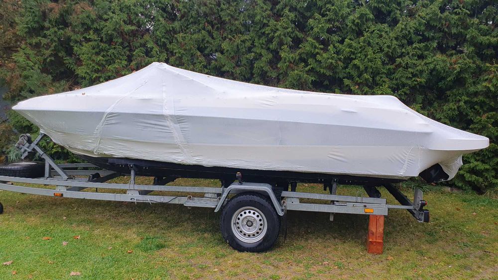 FOLIOWANIE Łodzi Zimowanie Zabezpieczanie