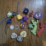 Beyblade - várias peças