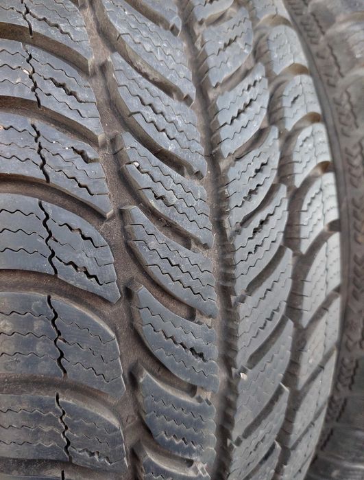 4 opony zimowe Dębica Frigo 2 185/65R15 7,7/7,3mm