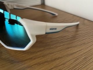 Jak nowe okulary przeciwsłoneczne polaryzacja filtr UV Radvik białe ni