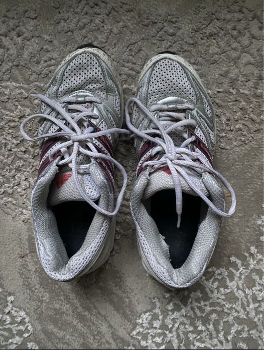 Adidas кроссовки