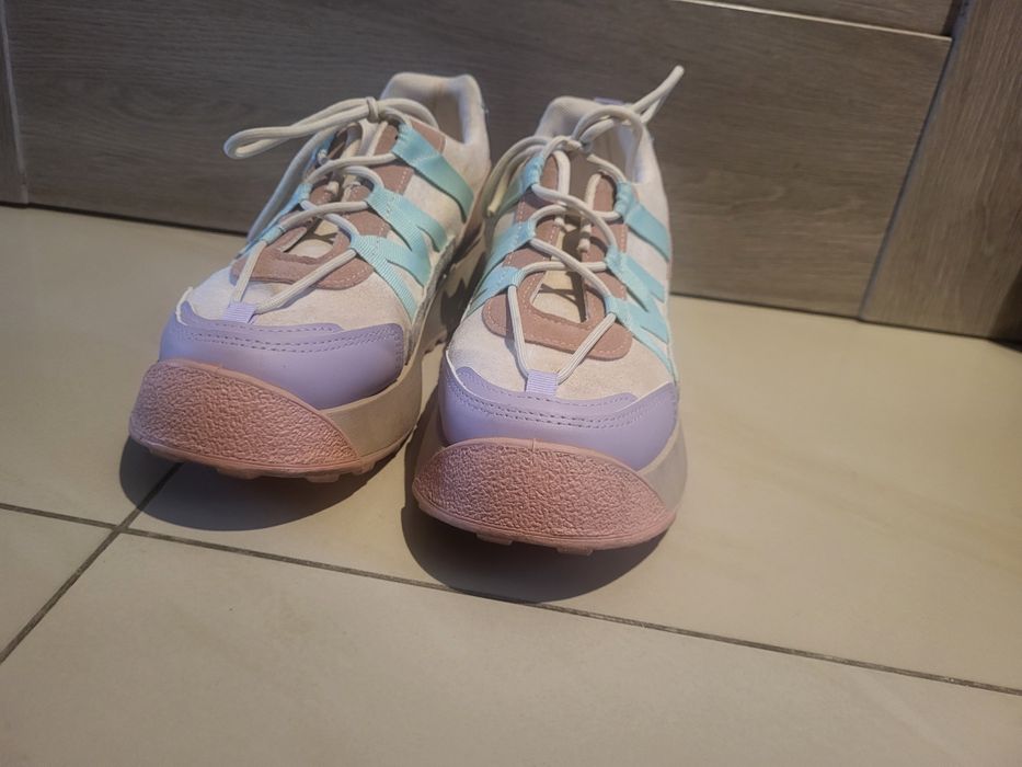 Adidasy damskie zamszowe kolorowe rozmiar 41