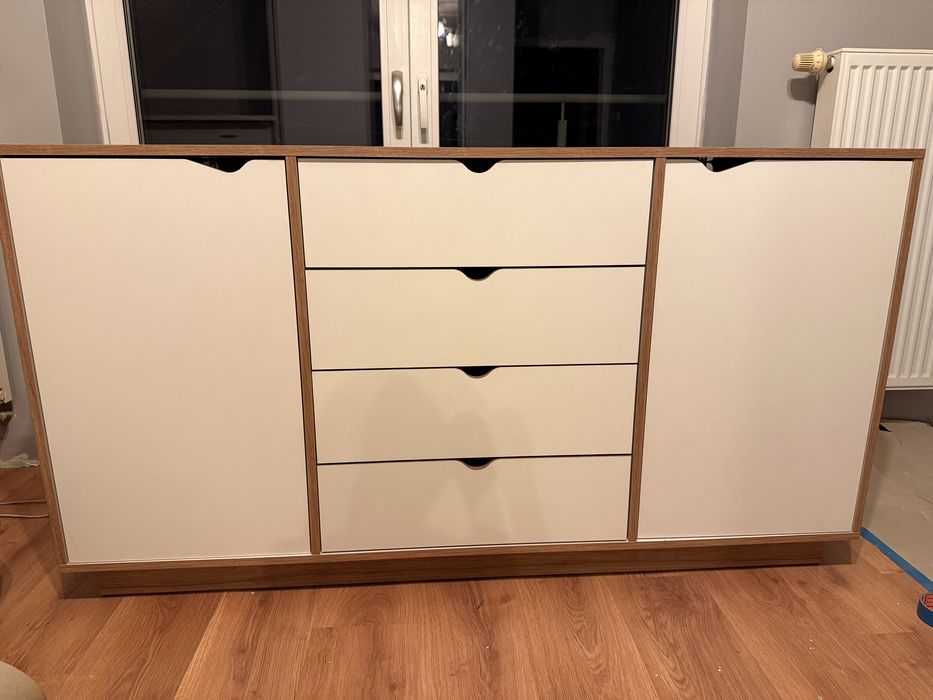 komoda biala z szfakami stan idealny