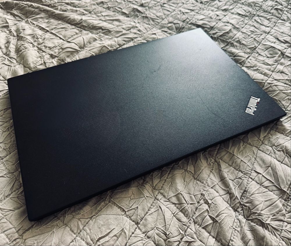 Lenovo ThinkPad L590 з подарунком