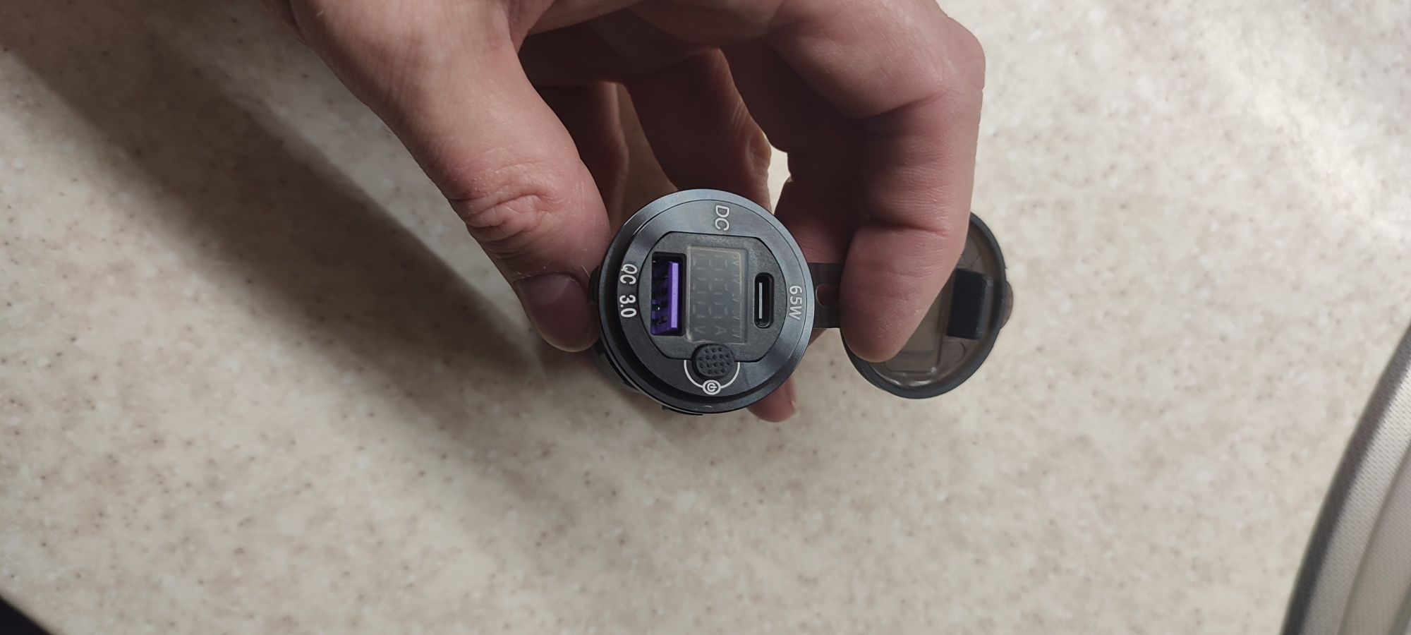 Гніздо QC3.0, вимикач, 12-24v для зарядних станцій