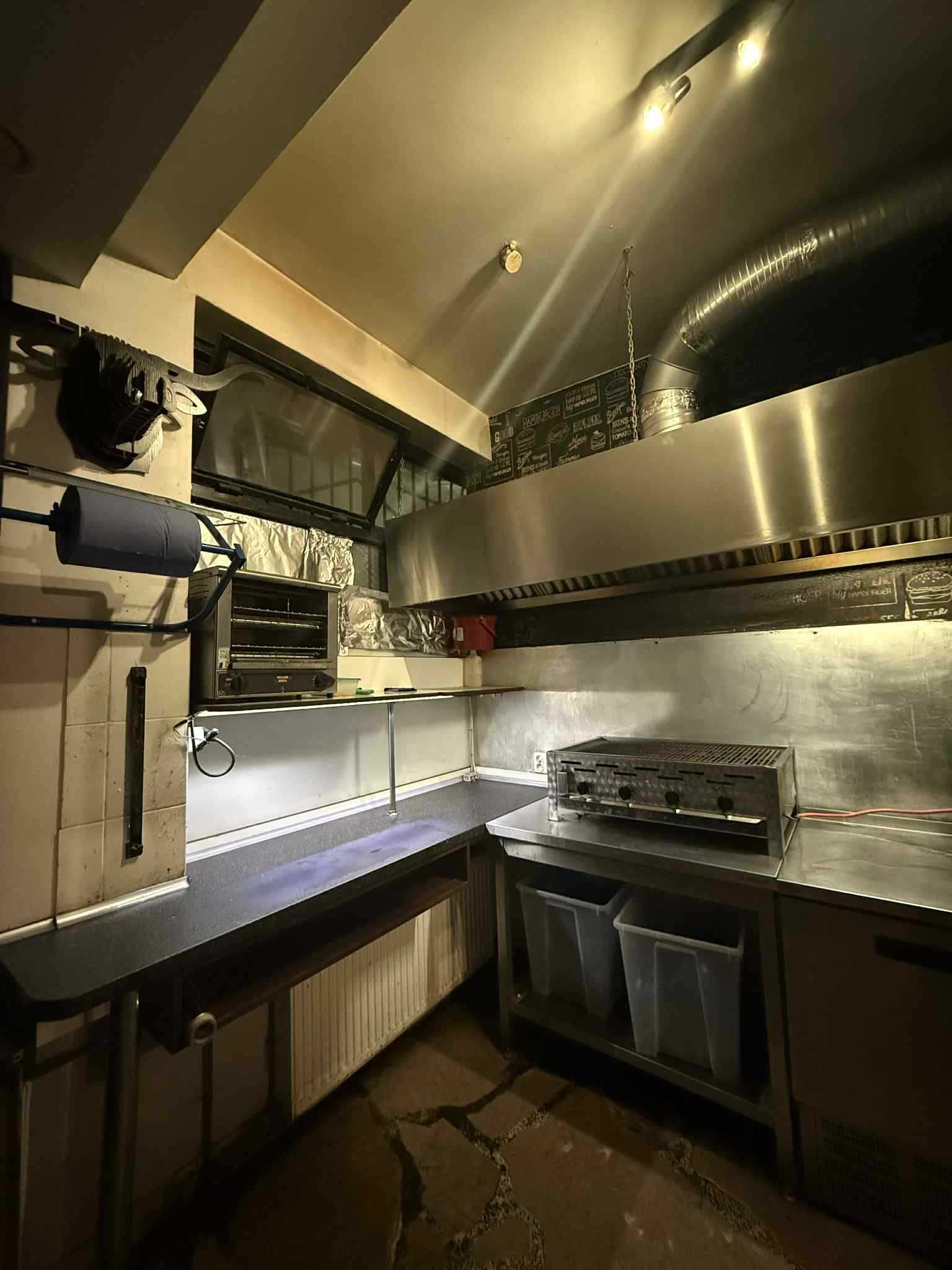 Super lokal gastronomiczny os. Złotego Wieku , 10 lat działalności