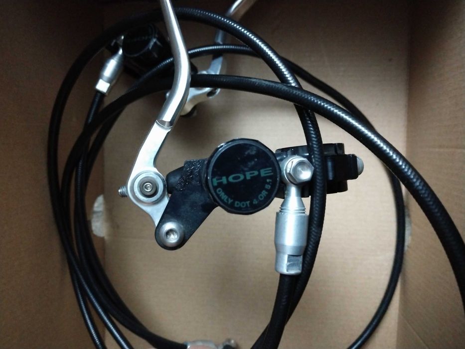 Продам винтажные тормоза Hope