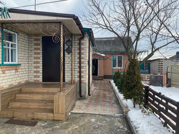 Продам дом в пгт Пересечном Харьковского района
