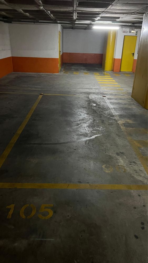 Vendo Lugar de Garagem (Benfica)