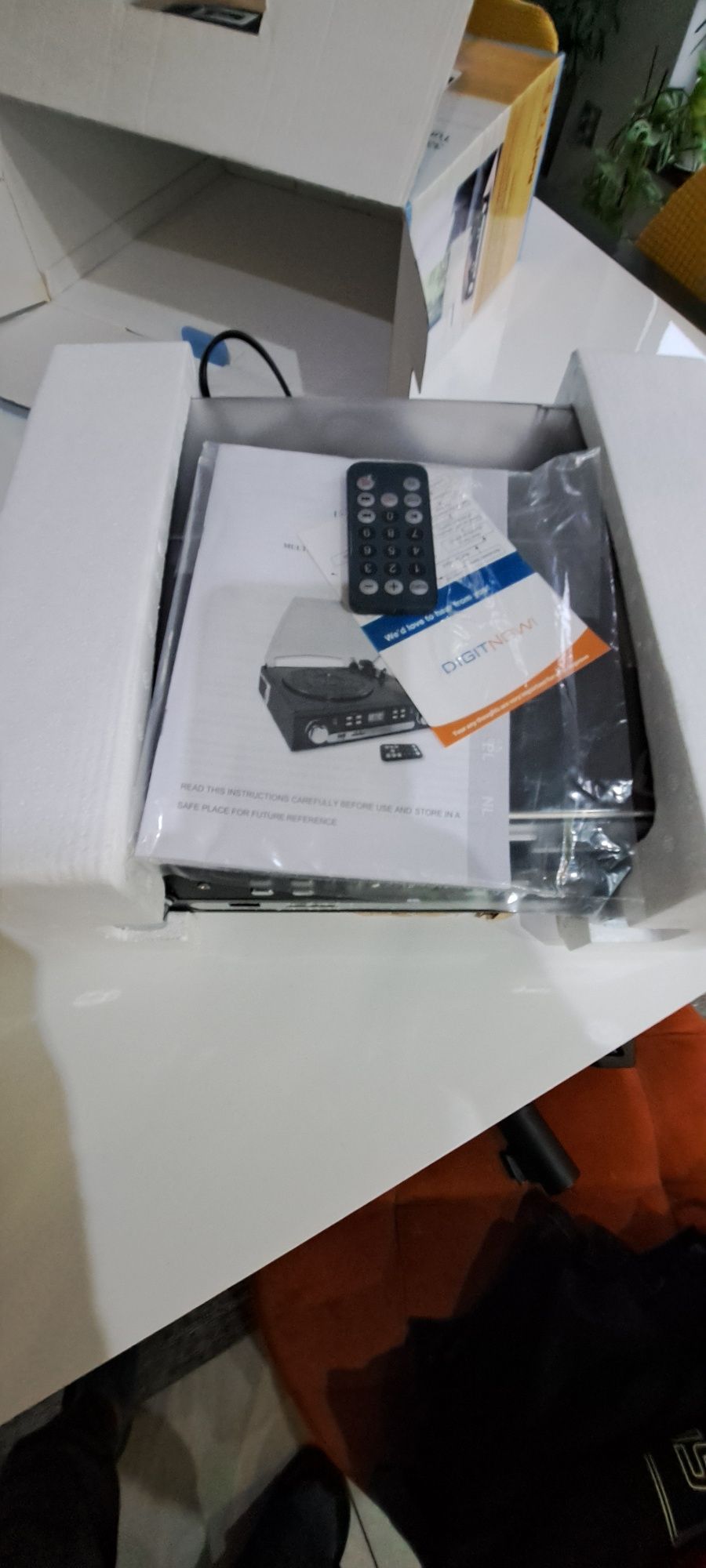 Nowoczesny gramofon płyty winelowe