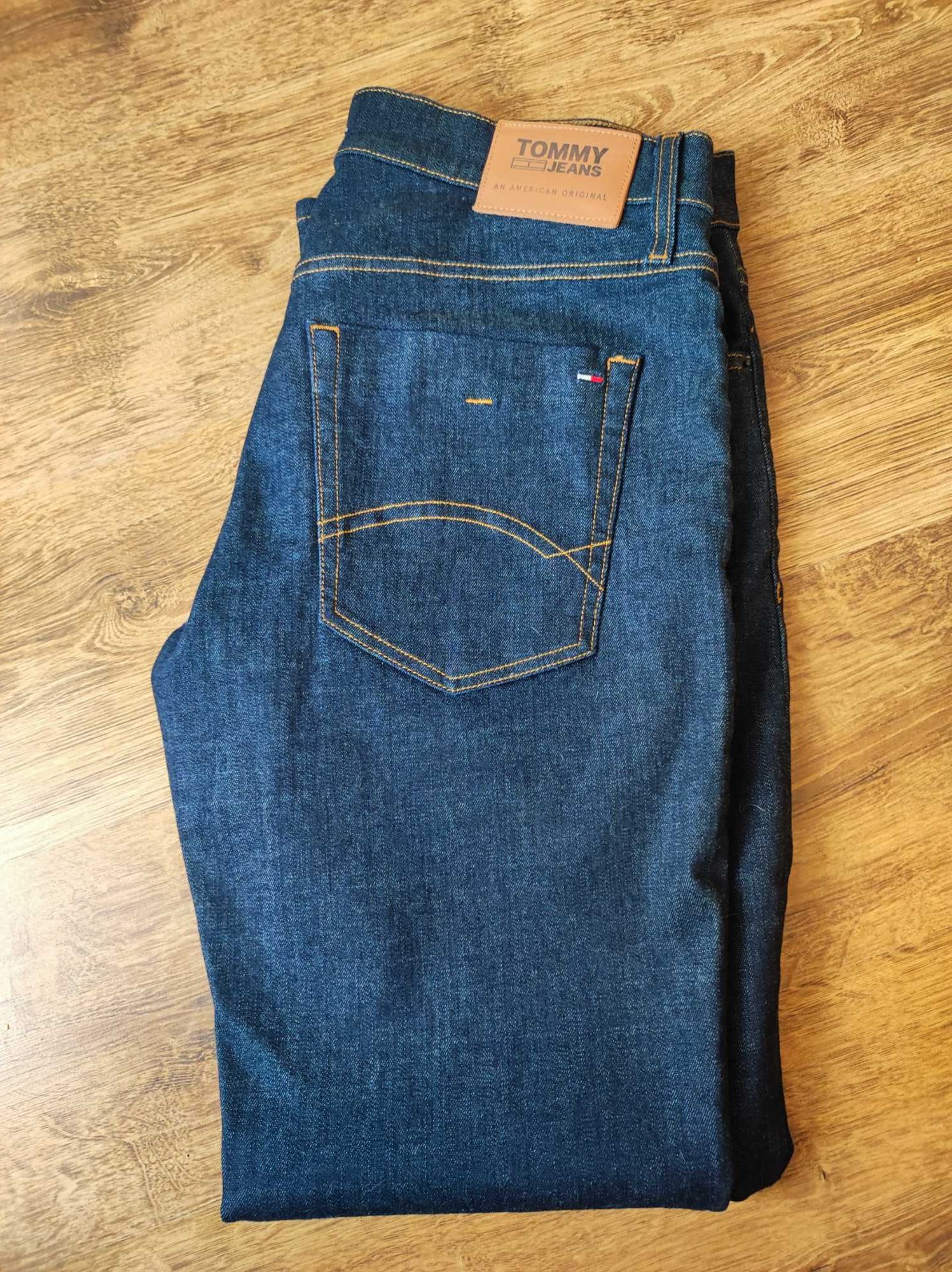 Spodnie jeans Tommy Hilfiger 34/32