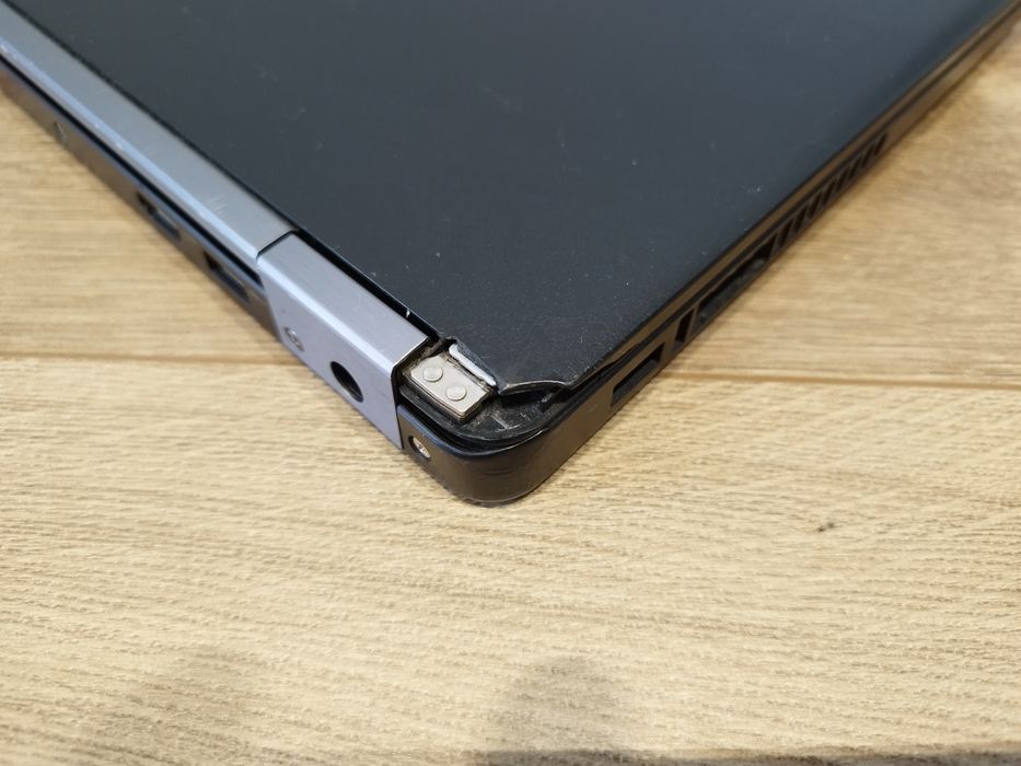 Laptop DELL LATITUDE E5470 i3-6100U 8gb 128gb SSD WIN 11