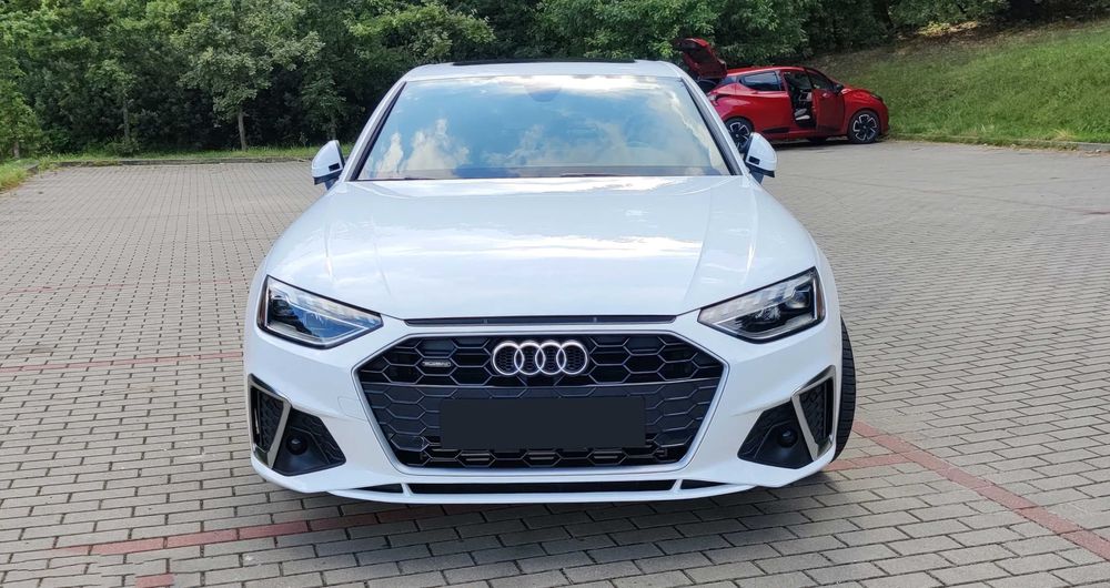 Audi A4      2020