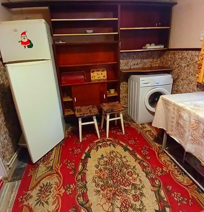 Здаю 2к.к.  БУДИНОК з місцем під авто СОЛЯНІ,Центральний рн Соляные