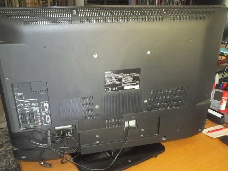 Telewizor TOSHIBA REGZA 37RV635D + gratis!