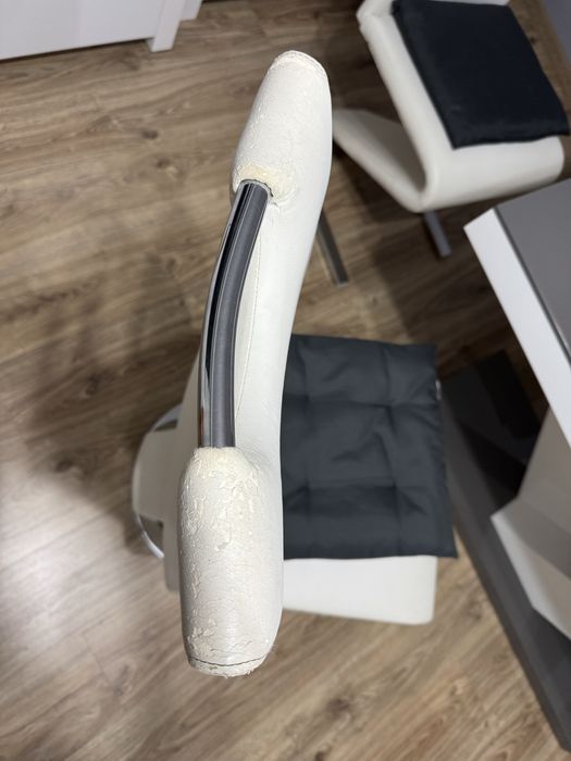 Duzy stol V z krzeslami 6szt  ciezki masywny stol