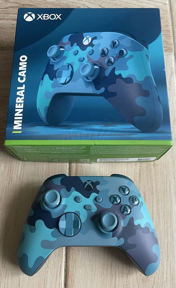 Comando Xbox One (Blue Camo) + Capa Series X +2Jogos + (Extras Oferta)