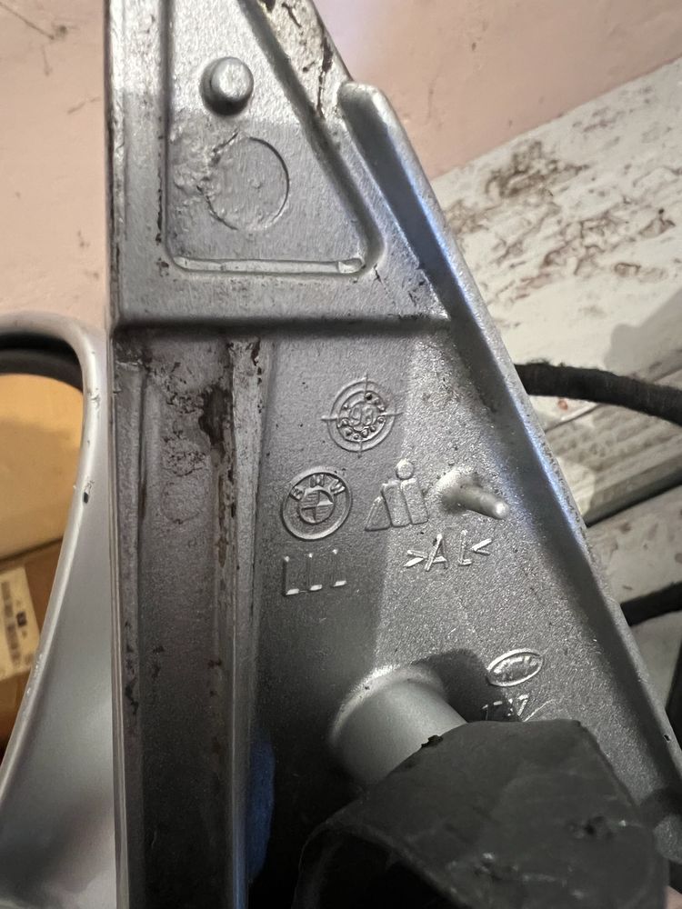 Listwy boczne BMW E39 M5 Lusterka Europa