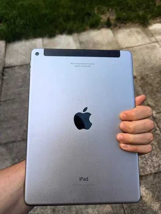 Apple iPad Air 2 128 GB, Space Gray (A1567). для навчання хороший стан