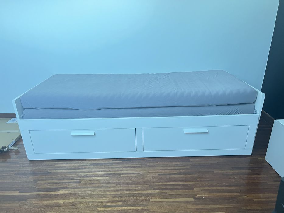 Sprzedam łóżko BRIMNES Ikea