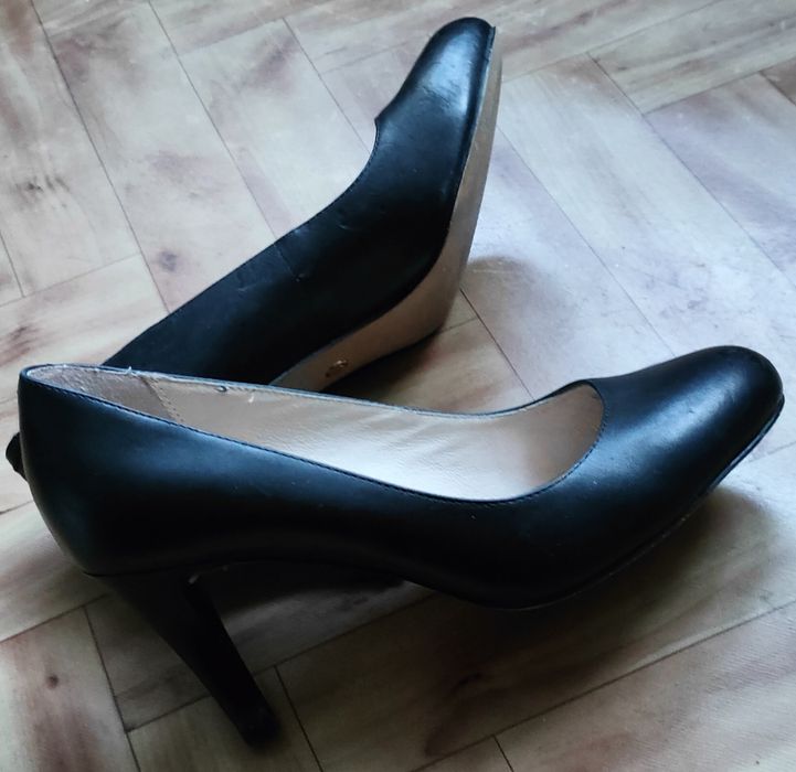 Czarne czółenka szpilki NEXT skóra naturalna r.38,5