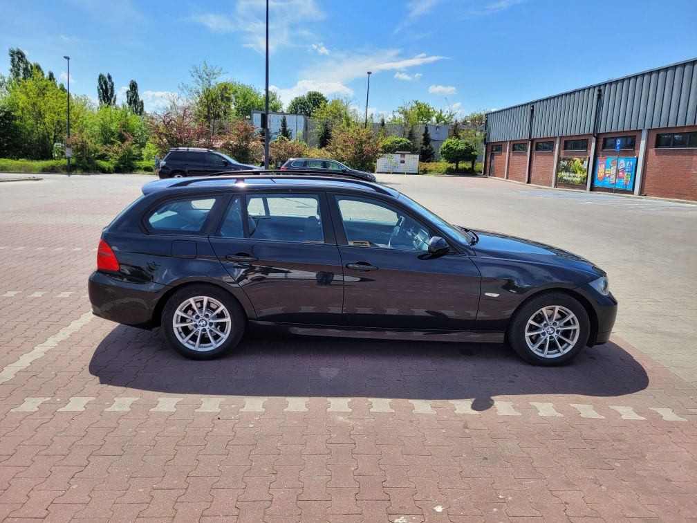 BMW e91 320i 2006r.