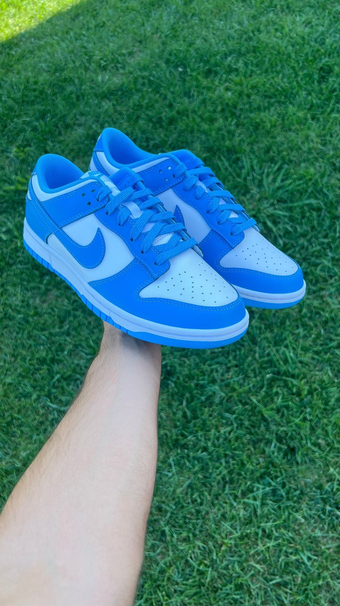 Nike dunk low university blue