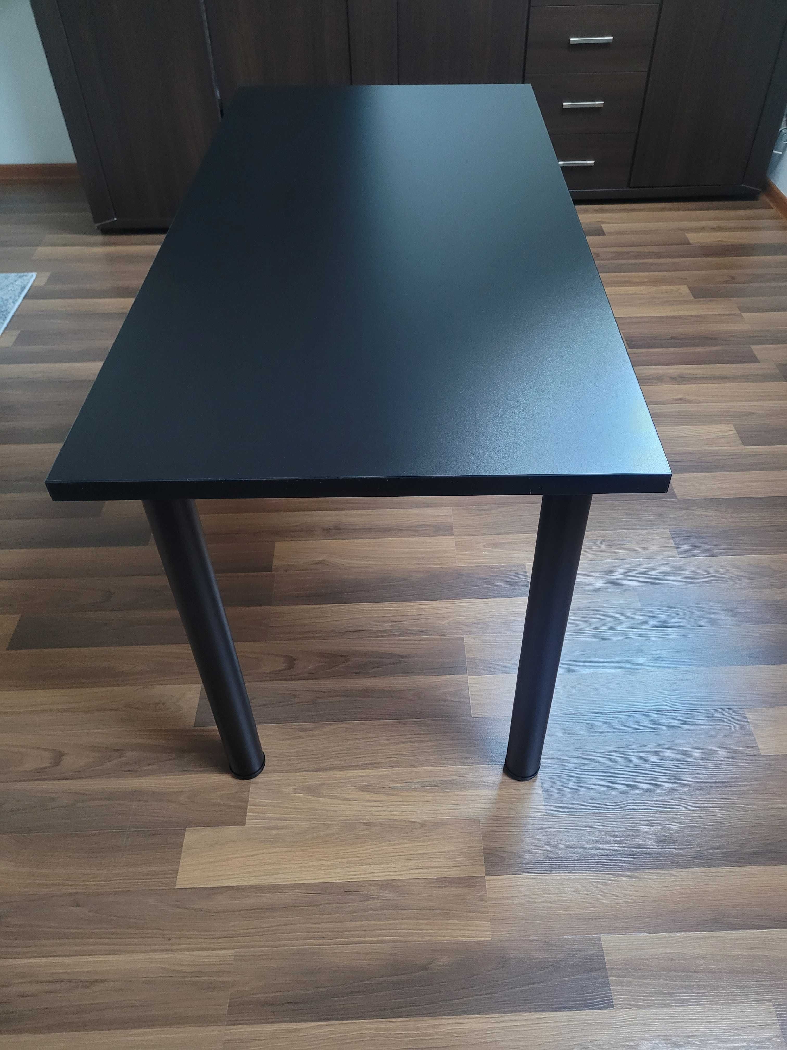 Czarne biurko 136x66