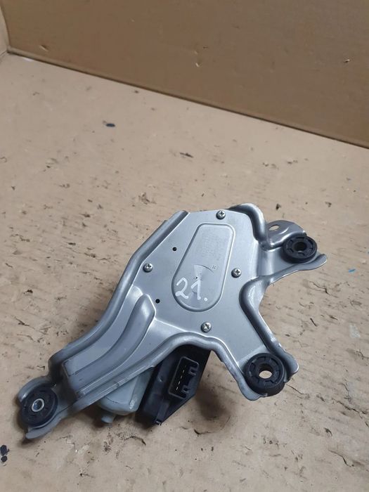 SILNICZEK WYCIERACZKI TYŁ TOYOTA AVENSIS T27 nr 85130-05060