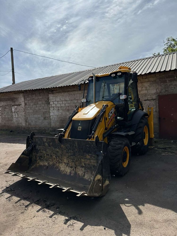 Екскаватор навантажувач JCB 3CX