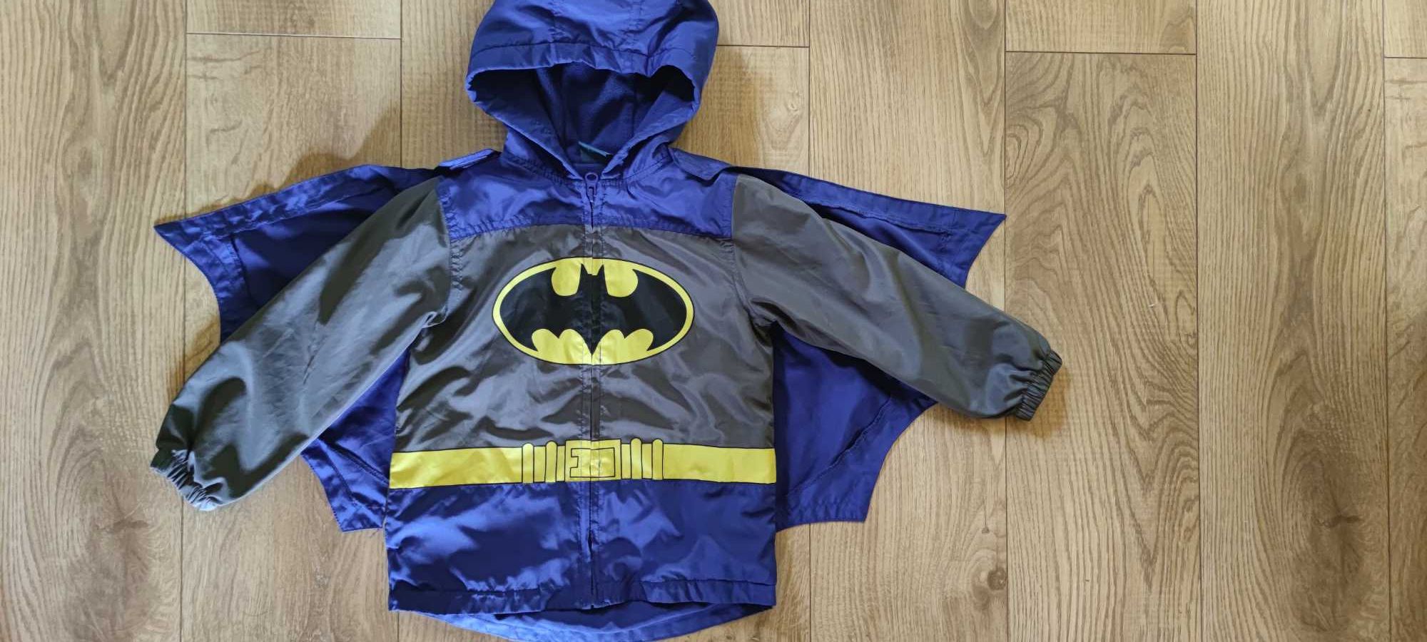 Jak nowa 98 104 Batman super kurtka wiosenna dla chłopca z peleryną