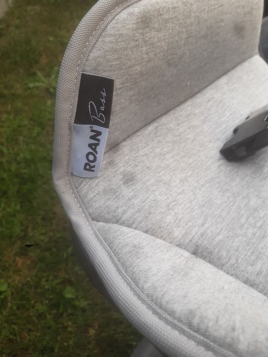 Wózek dziecięcy 4w1 ROAN spacerowy z gondolą i nosidełkiem nosidełko