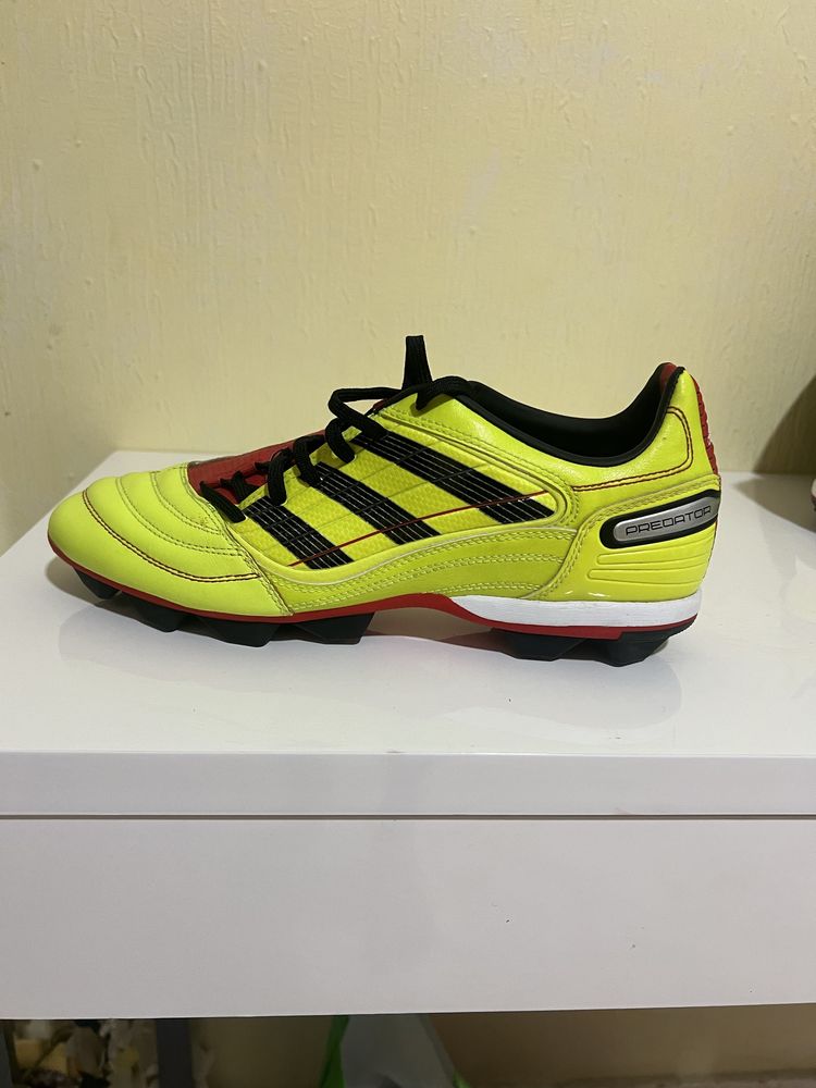 Adidas predator 2010