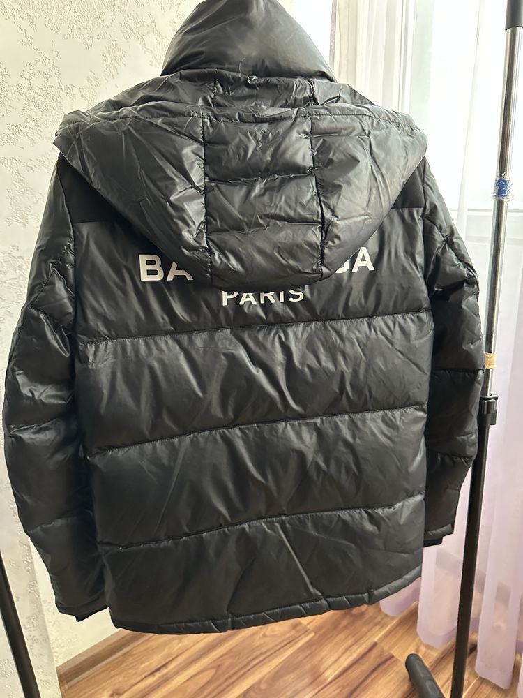 Куртка -пуховик Balenciaga