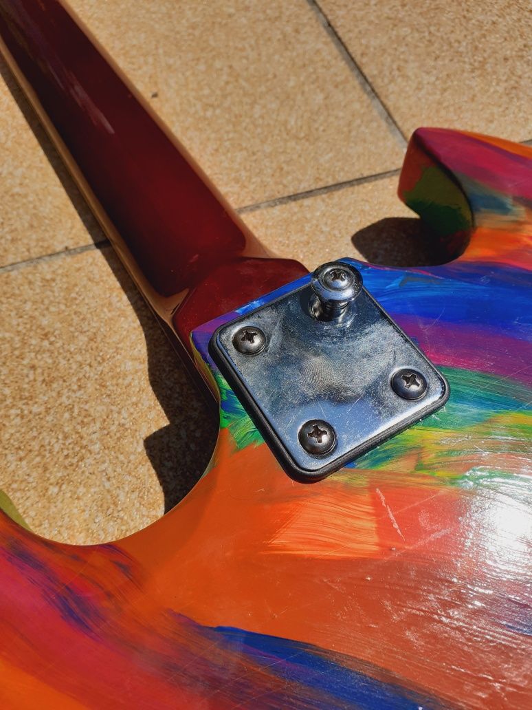 C. Giant Gitara SG Vintage