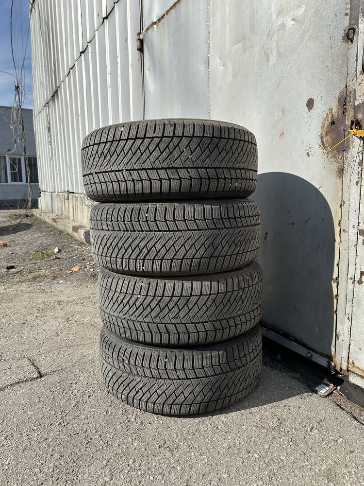 Шини Continental ContiVikingContact 6 245/50 R18 100T FR SSR
