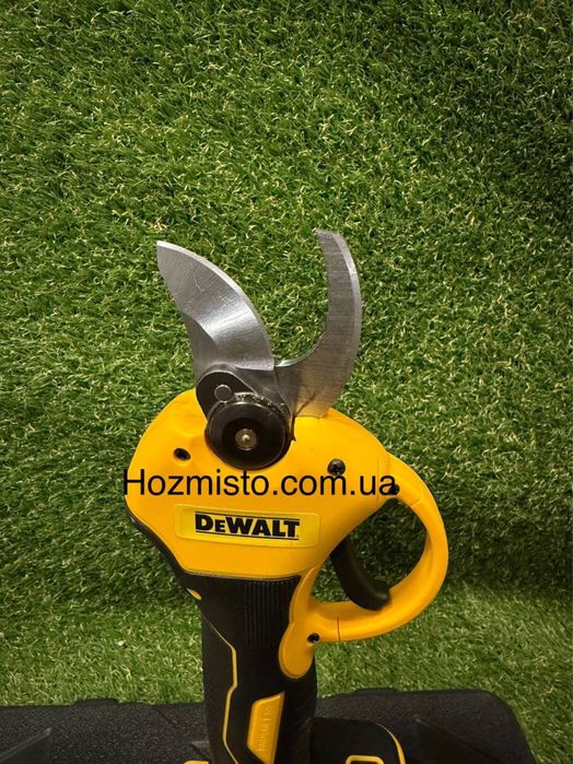 Акумуляторний секатор DeWalt DCMPP550P1 (48V, 6AH