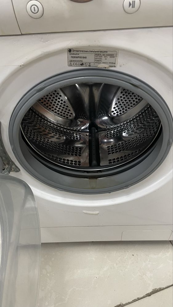 Пральна машинка LG, 5кг, 1000об.