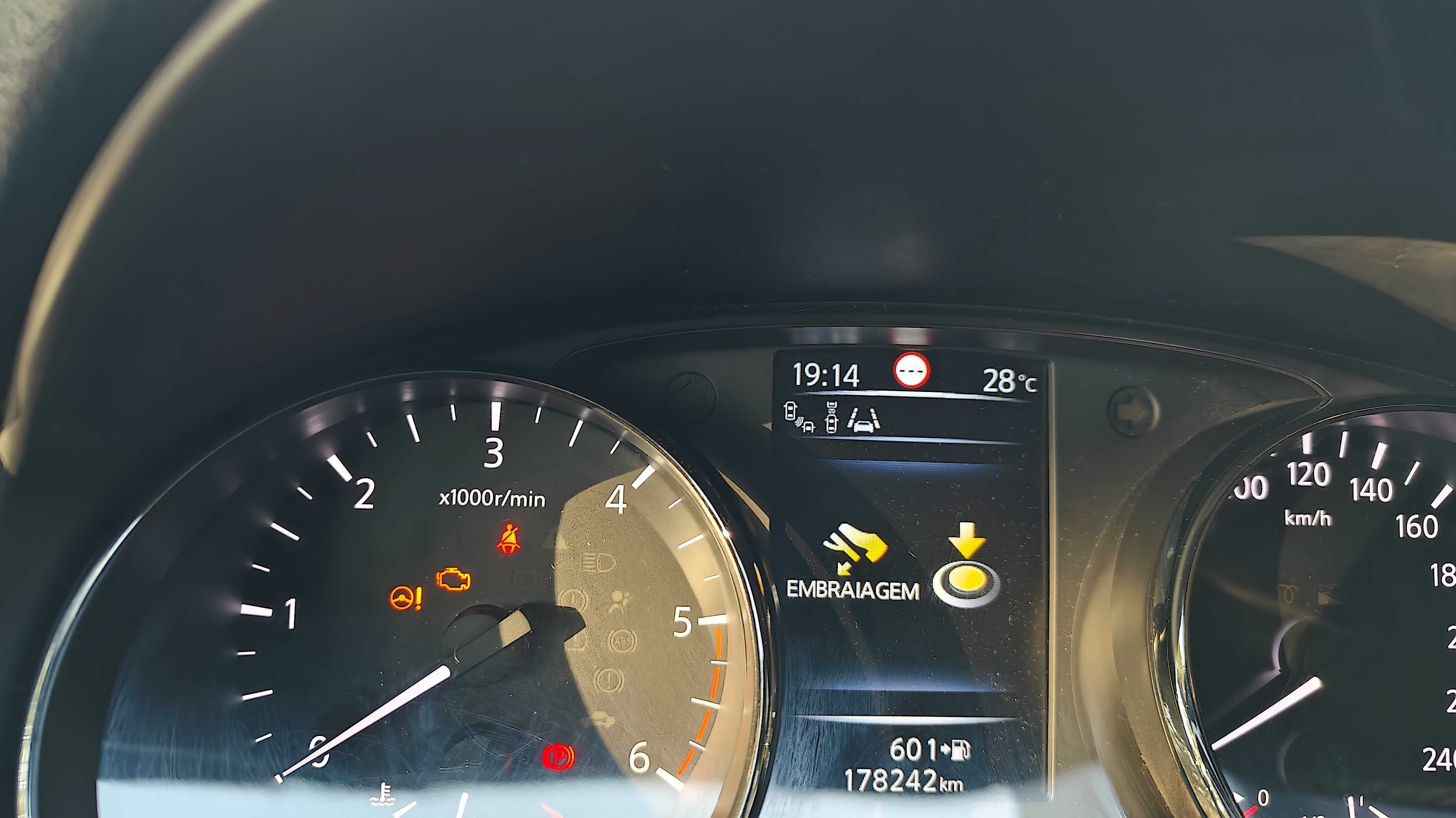 Venda NISSAN QASHQAI - Bom Estado