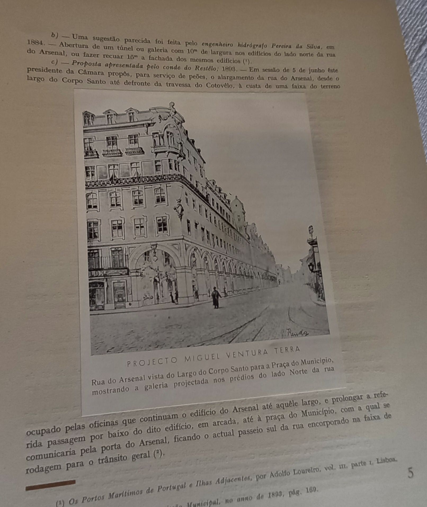 Quatro revistas da Câmara de Lisboa anos 40