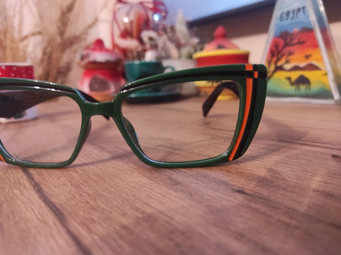 Okulary zielone kocie oczy oprawki z pazurem nowoczesne modne